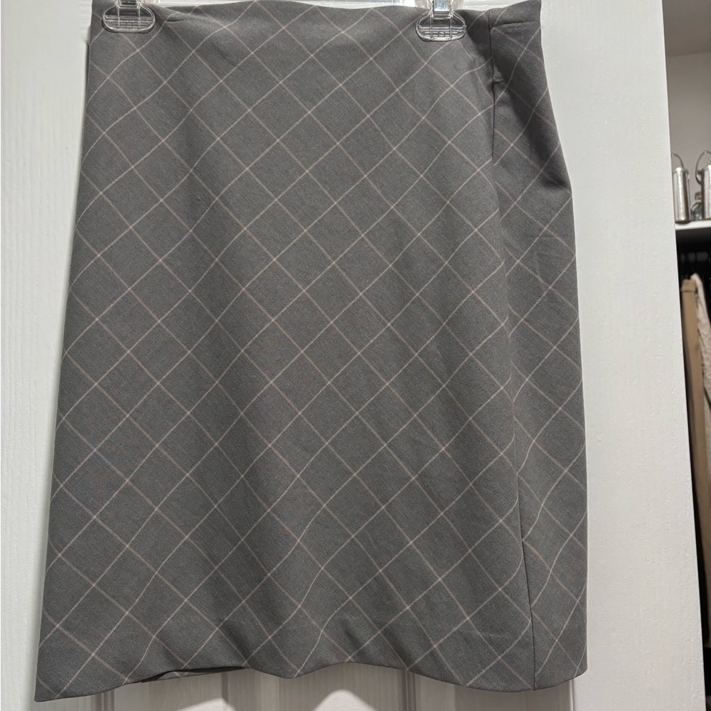 Pencil skirt